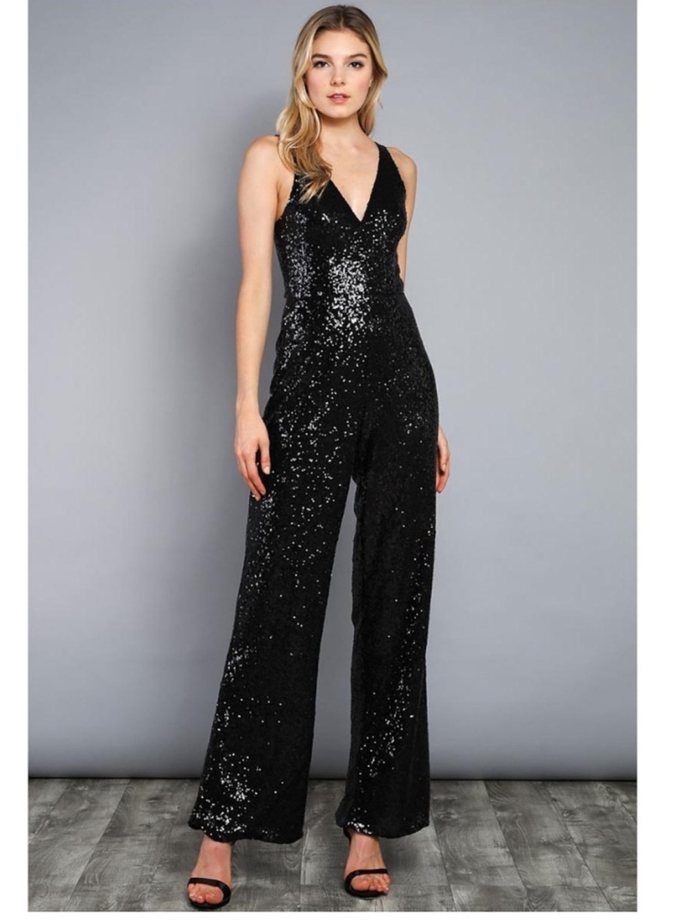 DO+BE Showstopper White Sequin V-Neck Jumpsuit Size Medium